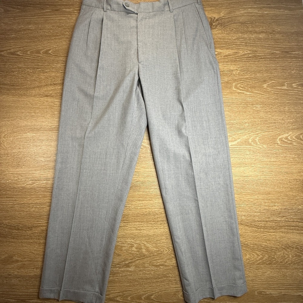 Hathaway Platinum Super 100's Gray 100% Wool Pleated Dress Pants Italy 36x32 EUC